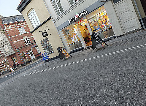 Pizza King Udenfor
