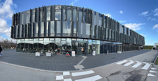 Bronden Udenfor