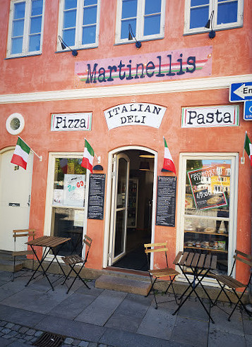 Martinellis Udenfor