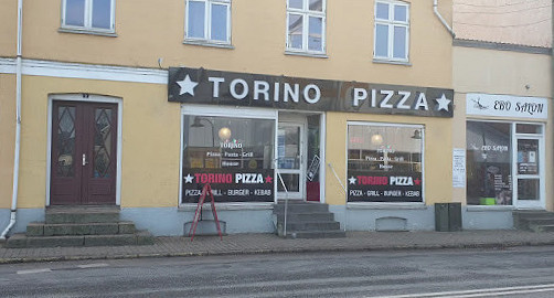 Super Pizza Udenfor