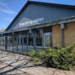 Braedstruphallens Cafeteria Udenfor