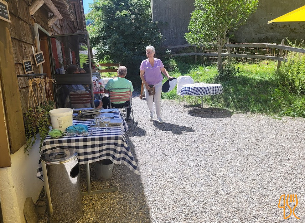 Pizza Og Burgerhouse Udenfor