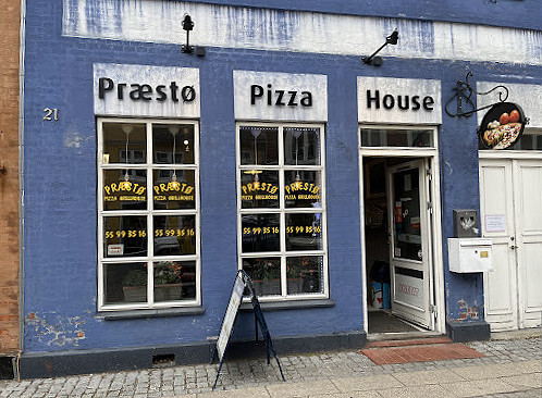 Praestoe Pizza House Udenfor