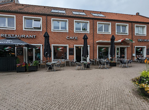 Cafe Little Italy Udenfor