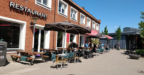 Cafe Little Italy Udenfor