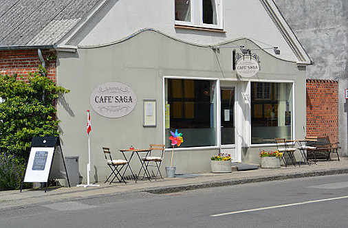Cafe' Saga Hobro Udenfor