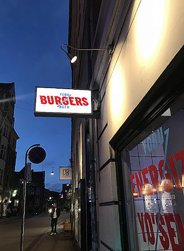 Yoburger Udenfor