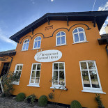 Gammel Hoever Udenfor