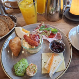 Cafe Peace Mad