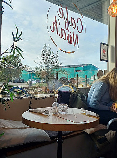Cafe Noeah Udenfor