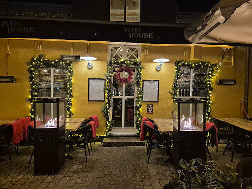 Rib House Udenfor