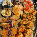 100% Sushi Mad
