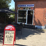 Dennis Pizza Udenfor