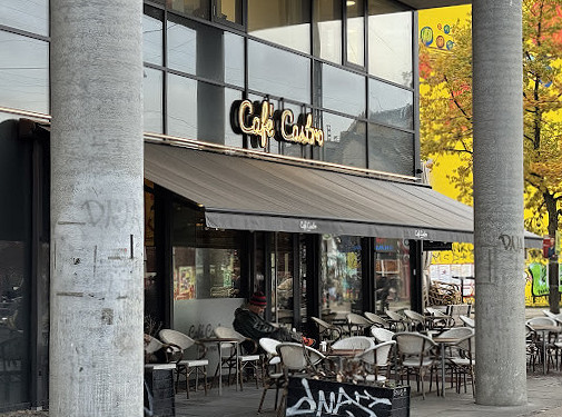 Cafe Castro Udenfor
