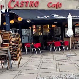 Cafe Castro Udenfor