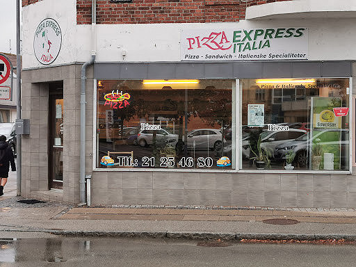 Pizza Express Italia Udenfor