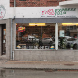 Pizza Express Italia Udenfor