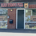 Vejen Stenovn S Pizza Udenfor