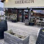 Gastronomia Smeralda Udenfor