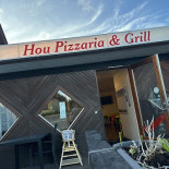 Hou Pizza Udenfor