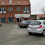 Plaza Pizza Udenfor