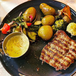 Bollinis Familierestaurant Mad
