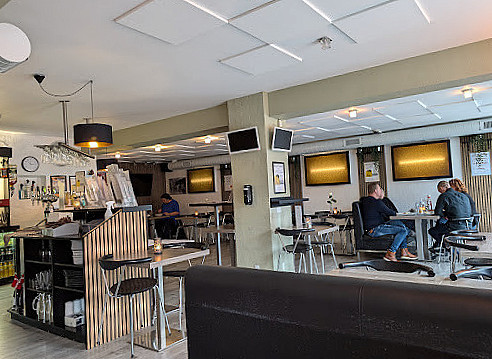 Cafe Cozy Udenfor