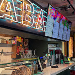 Tivoli Food Hall Kung Fu Udenfor