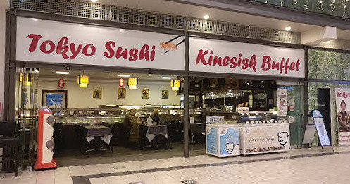 Tokyo Running Sushi Storcenter Udenfor