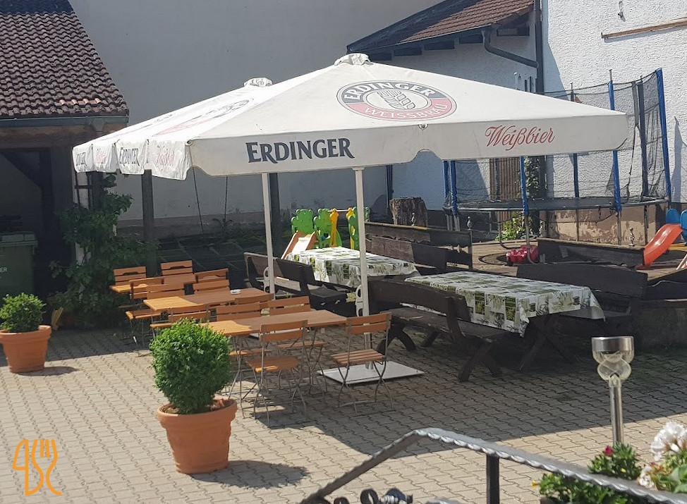 Milan Pizza Udenfor