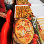 Far's Gourmet Pizza Grill Mad