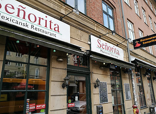 Senorita Udenfor