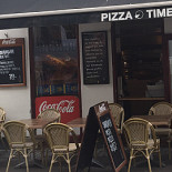 Pizza Time Udenfor