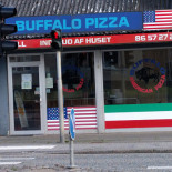 Buffalo American Pizza Udenfor