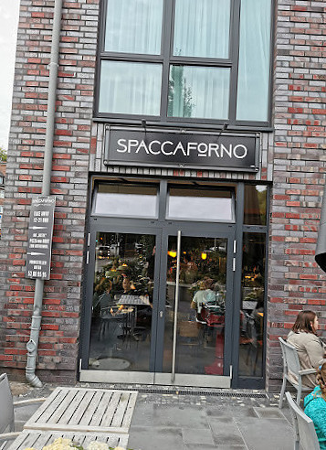 Café Lindevang Udenfor