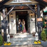 Pizza House Udenfor