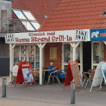 Henne Strand Grill Is Udenfor