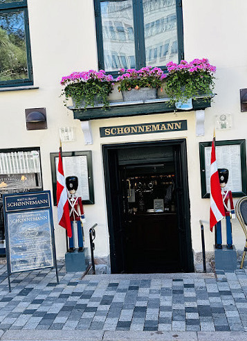 Schoennemann Udenfor