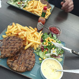 Pizza Burger House Mad