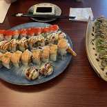 Oyisi Running Sushi Wok Mad
