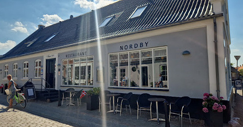 Ambassaden Udenfor