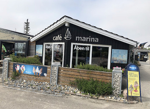 Café Marina Udenfor