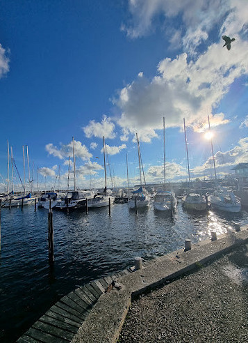 Café Marina Udenfor