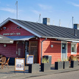 Havnens Café Isbar Udenfor