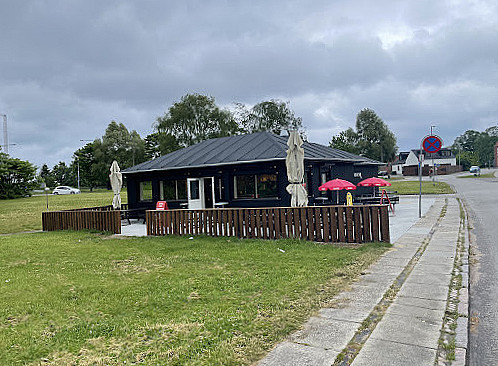 Oasen Burger Grill Udenfor