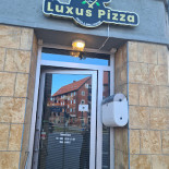 Pizza Crossa Udenfor