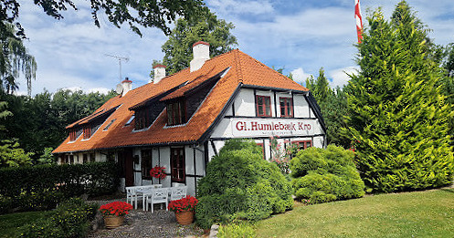 Gl. Humlebaek Kro Udenfor