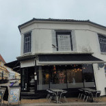 Efes Pizzaria Og Udenfor
