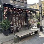 Cross Cafe Udenfor