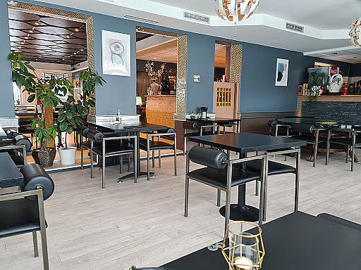 Great Sushi Udenfor
